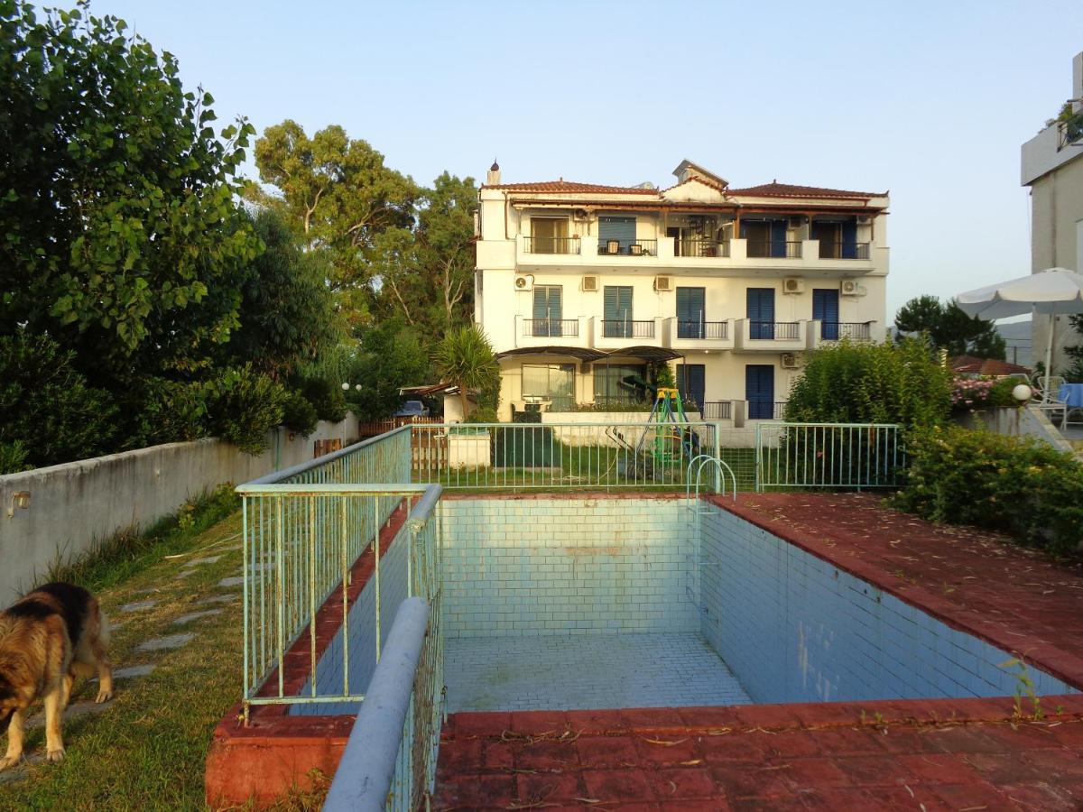 Porto Kairis Hotell Oreoi Exteriör bild