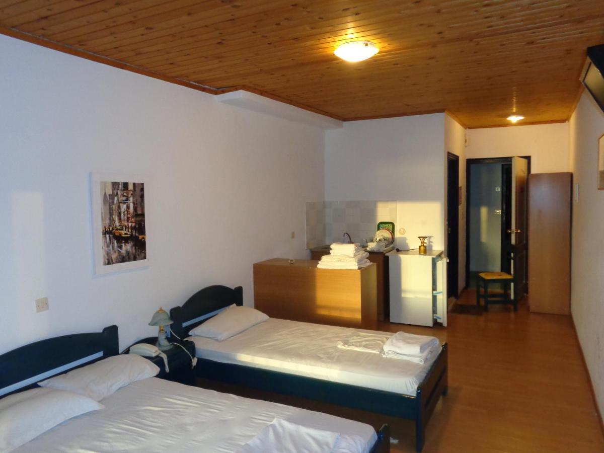 Porto Kairis Hotell Oreoi Exteriör bild